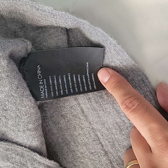 Wool sweater - Picture 11 of 11